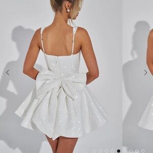 White A-Line Spaghetti Strap Wedding Dress